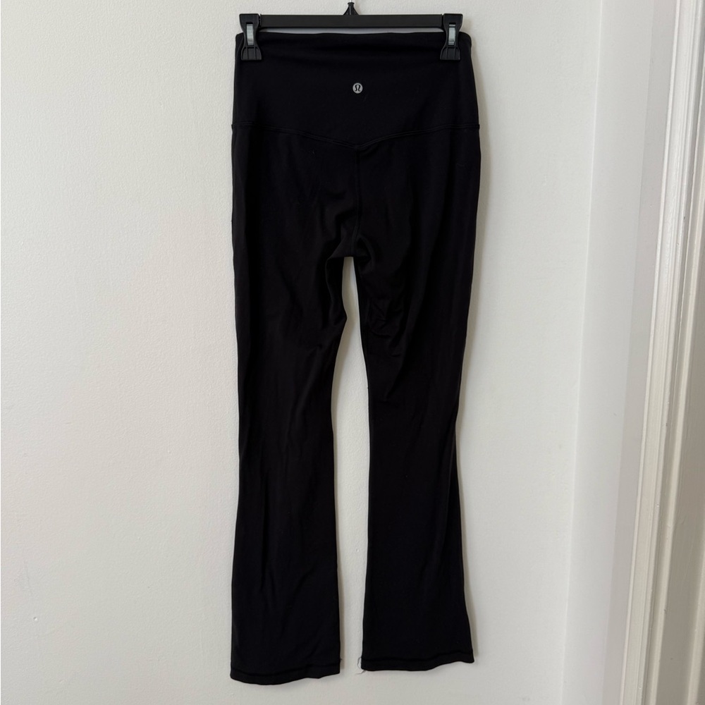 Lululemon Align High-Rise Mini-Flared Pant 28"
Black